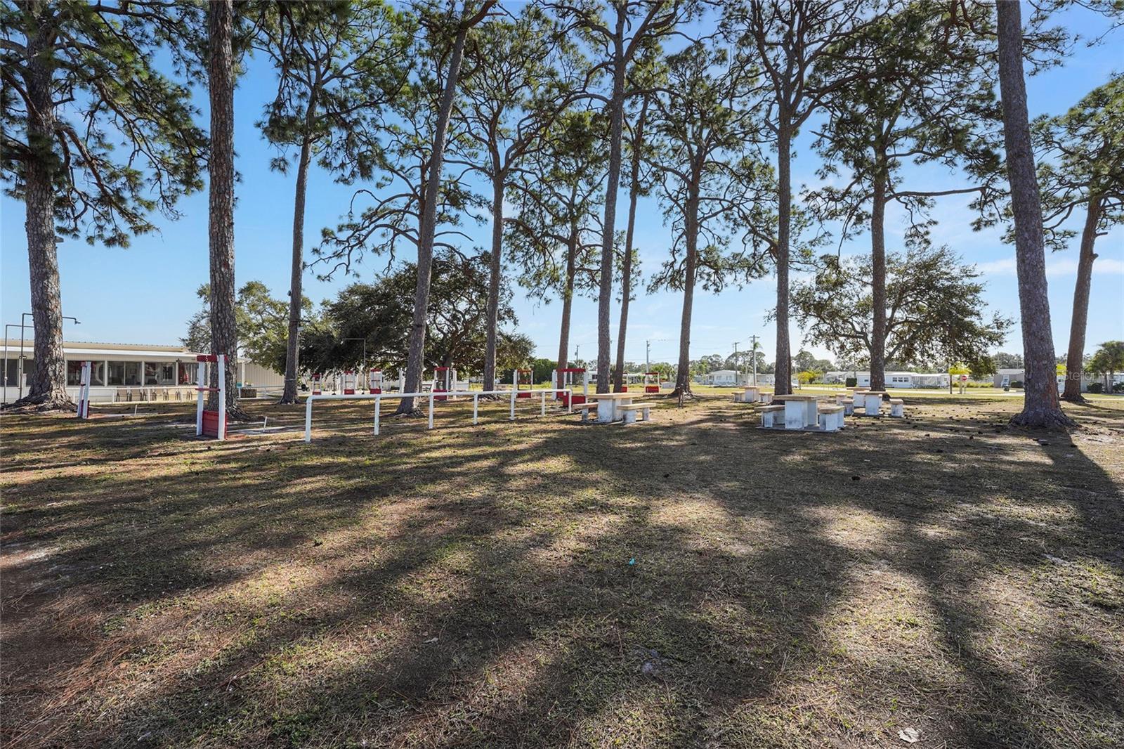 TRI-PAR ESTATES - Residential