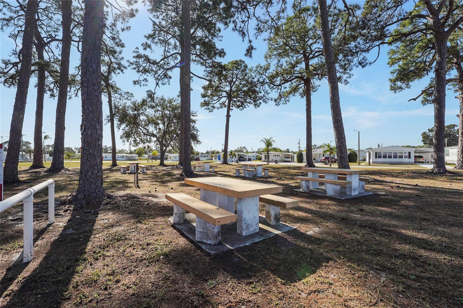 TRI-PAR ESTATES - Residential