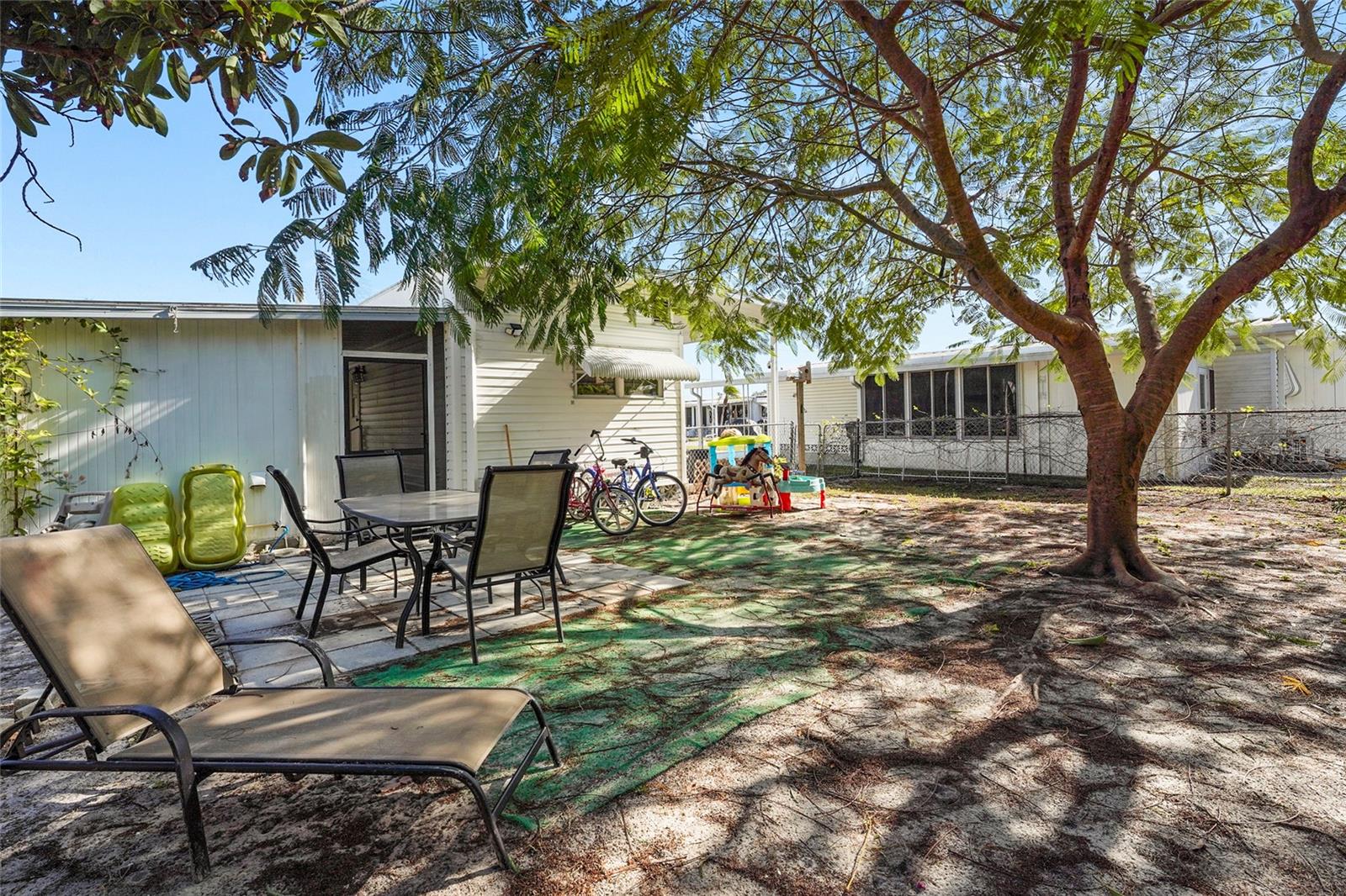 TRI-PAR ESTATES - Residential