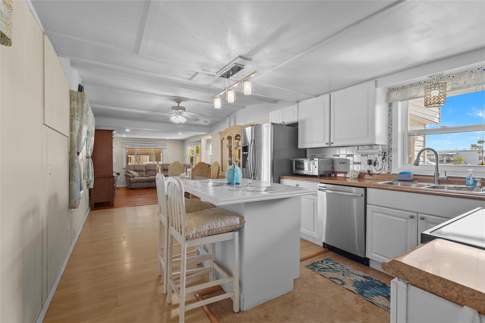 TRI-PAR ESTATES - Residential