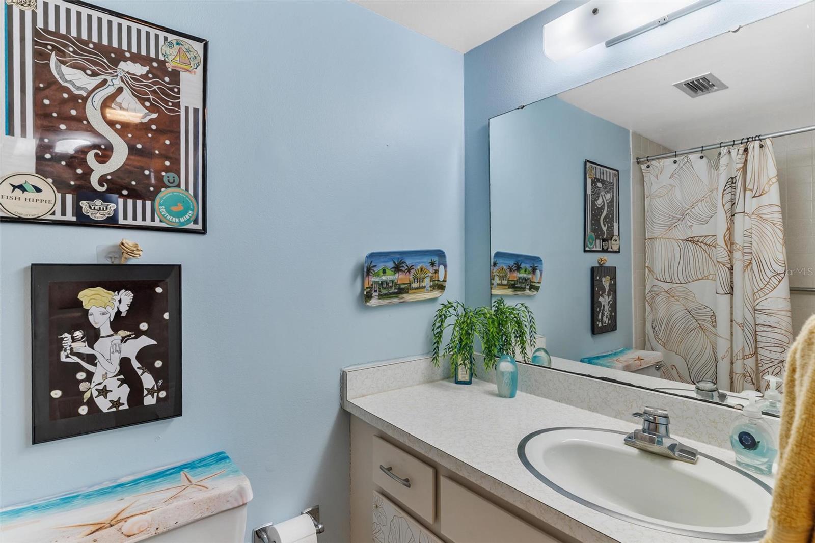 LIVE OAK VILLAGE CONDO - Residential