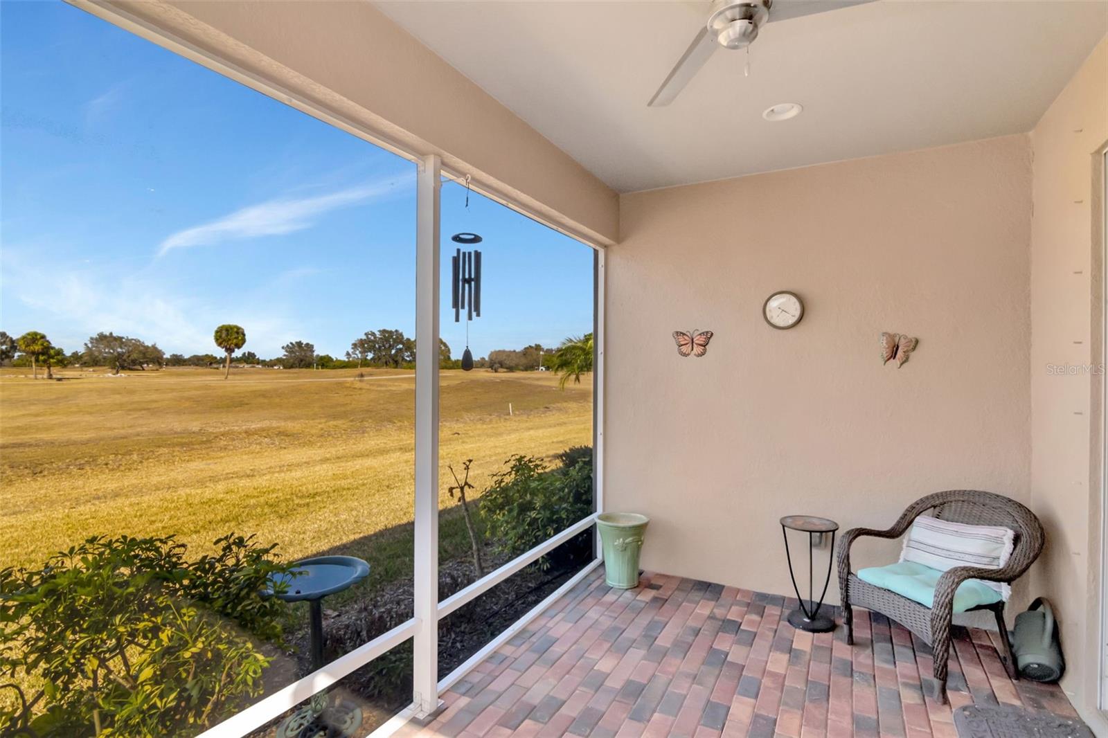 SUN CITY CENTER UNIT 274 & 2 - Residential