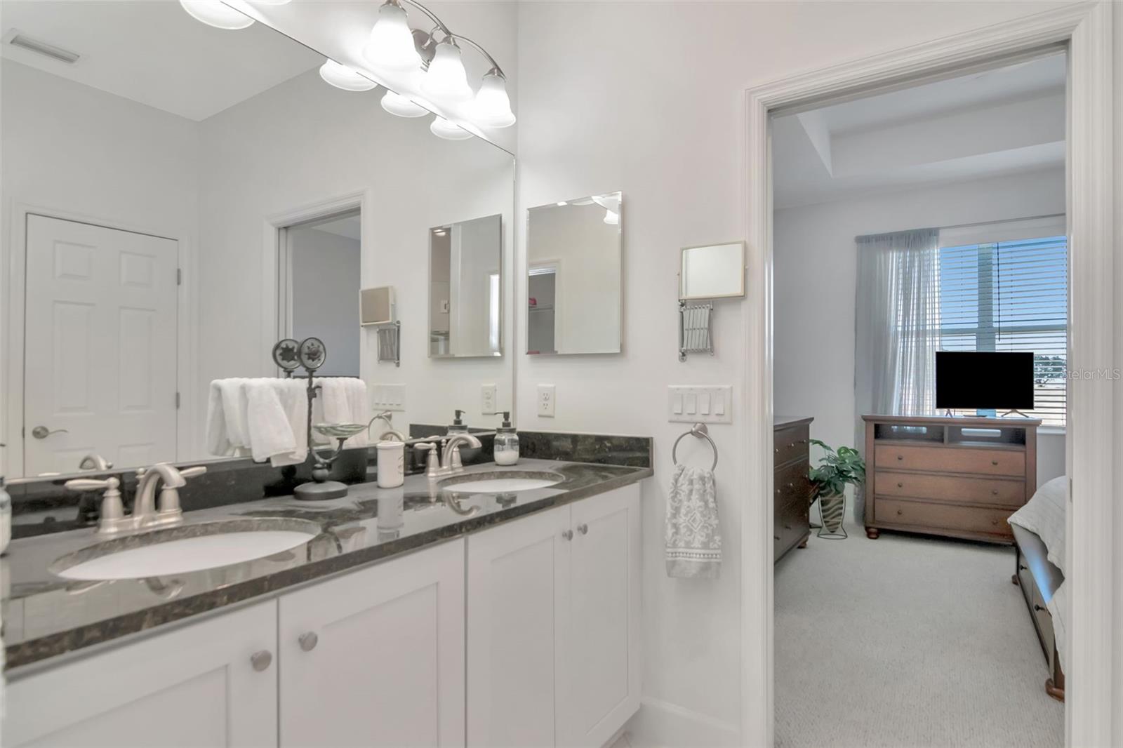 SUN CITY CENTER UNIT 274 & 2 - Residential