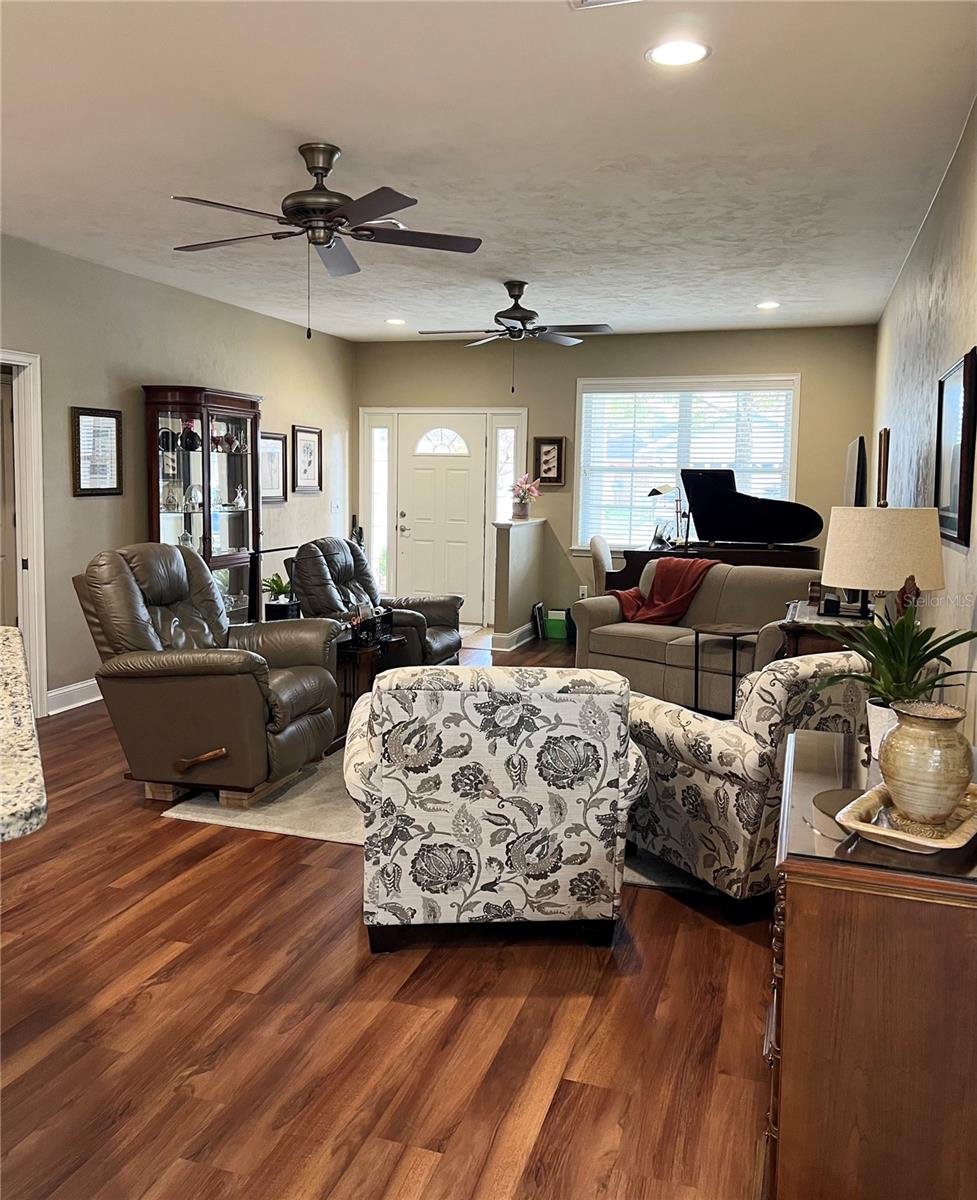 OAK RIDGE AT HIGH SPGS PH 1 - Residential