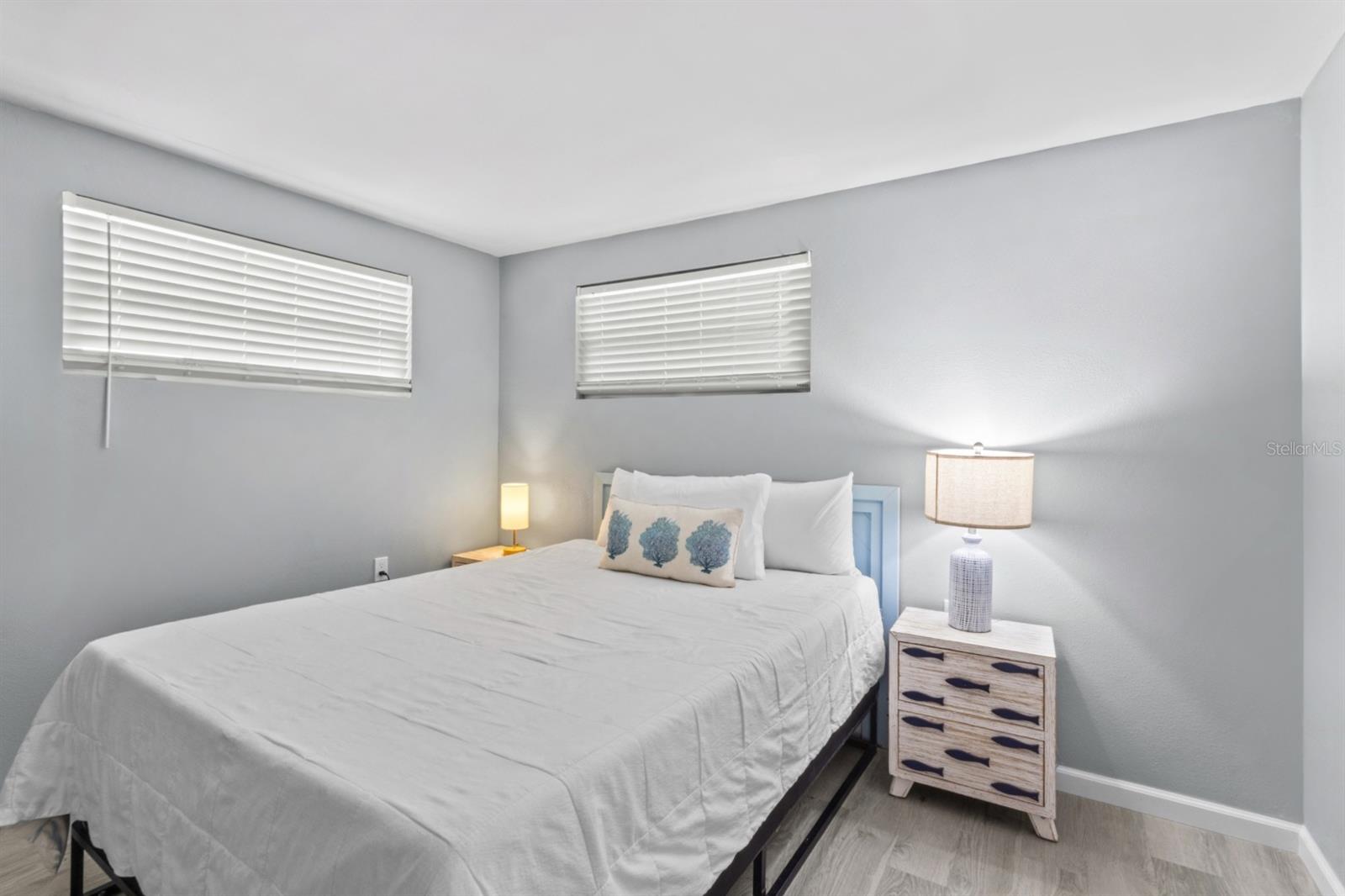 LONGBEACH ON LONGBOAT KEY - Residential