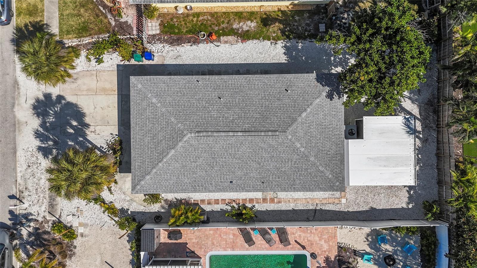 LONGBEACH ON LONGBOAT KEY - Residential