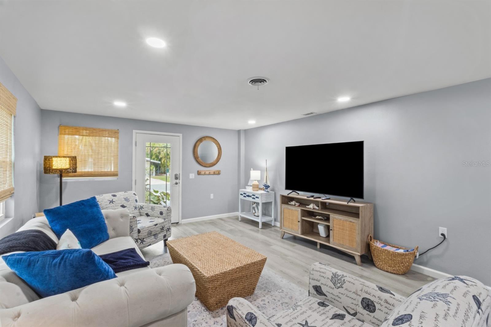 LONGBEACH ON LONGBOAT KEY - Residential