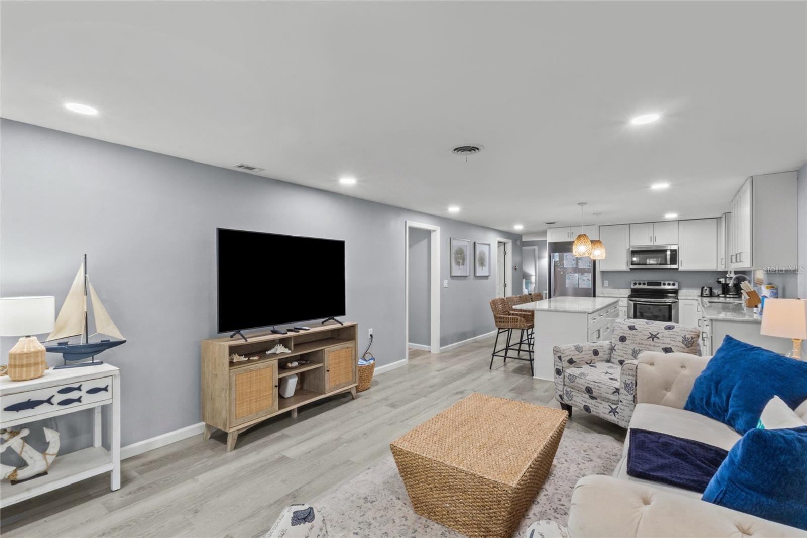 LONGBEACH ON LONGBOAT KEY - Residential