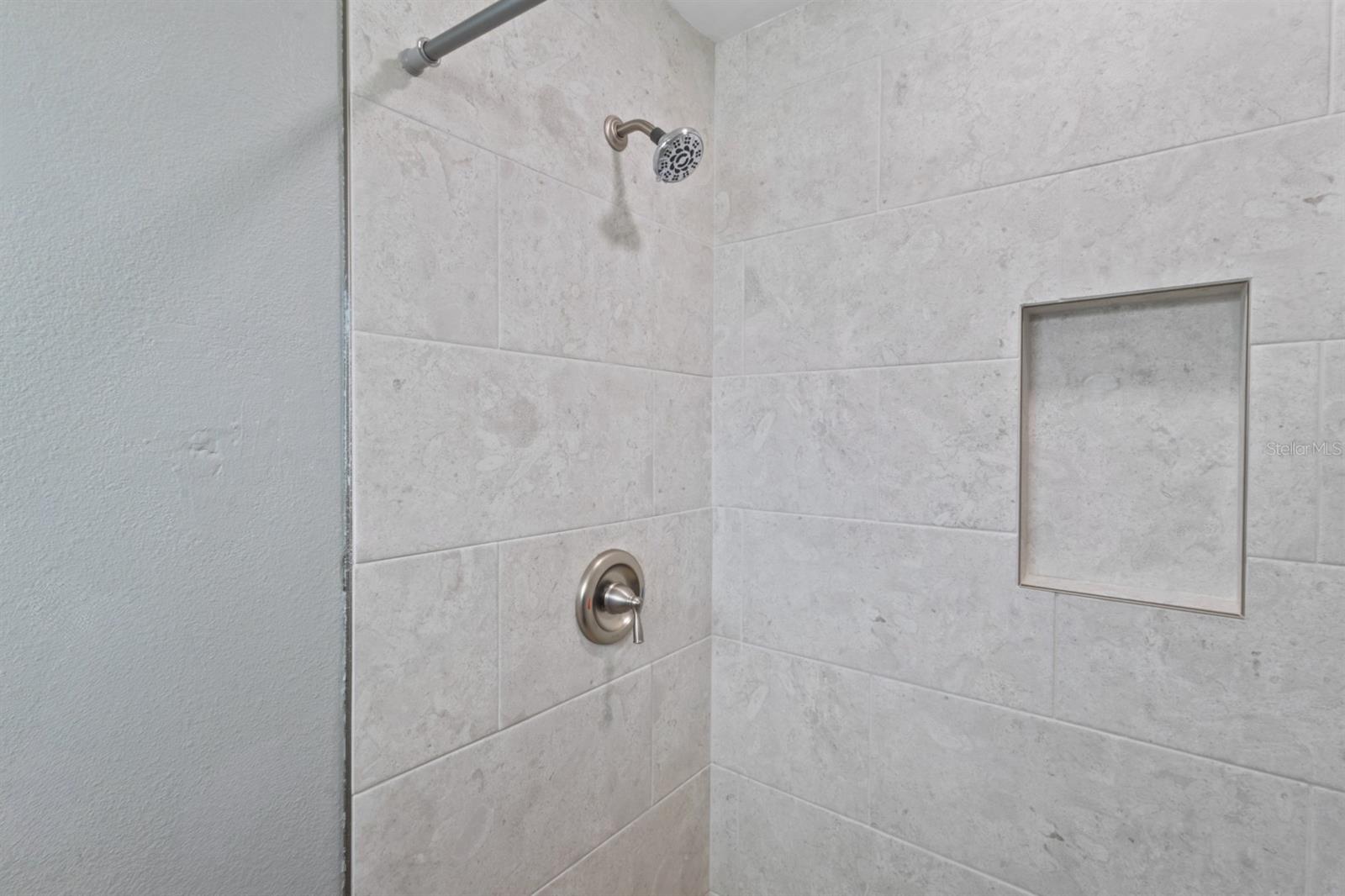 LONGBEACH ON LONGBOAT KEY - Residential