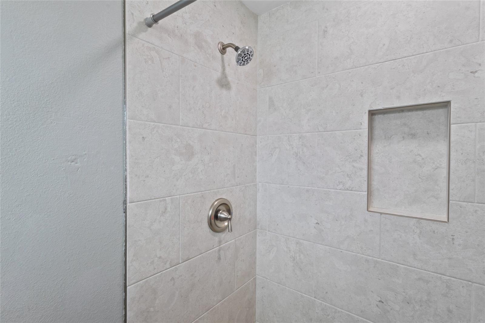 LONGBEACH ON LONGBOAT KEY - Residential