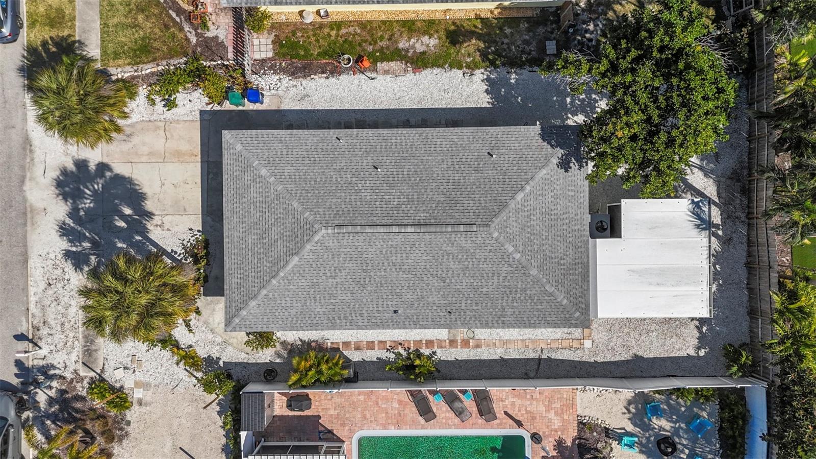 LONGBEACH ON LONGBOAT KEY - Residential