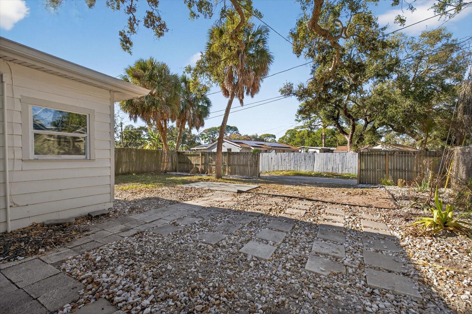 773 W HARBOR DRIVE S