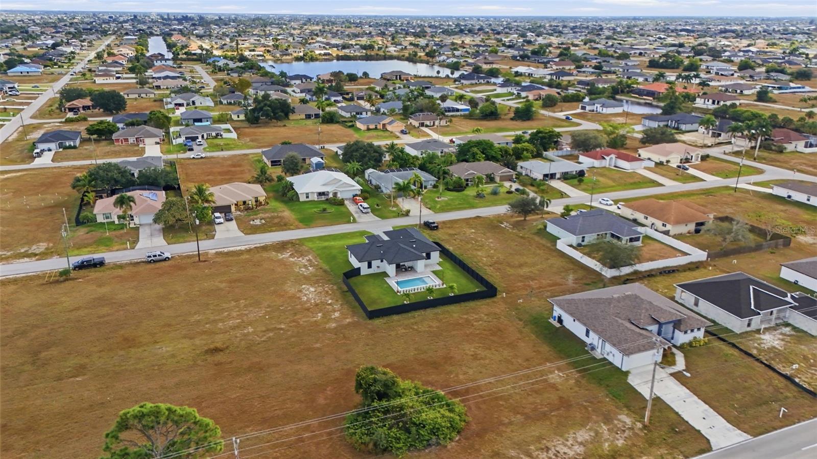 CAPE CORAL - Residential