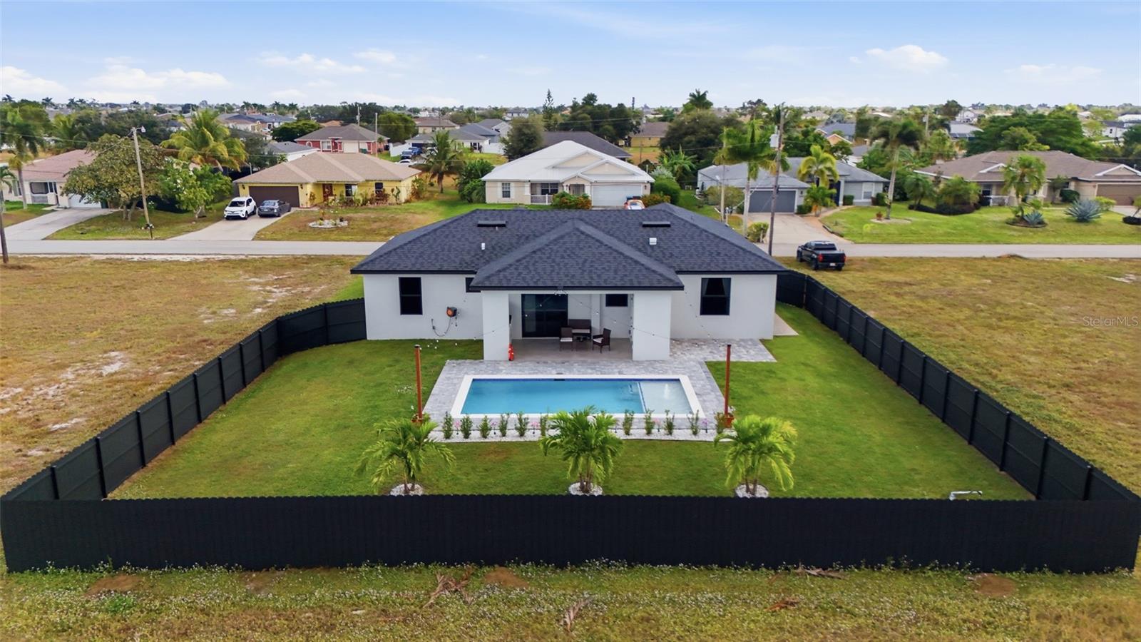 CAPE CORAL - Residential