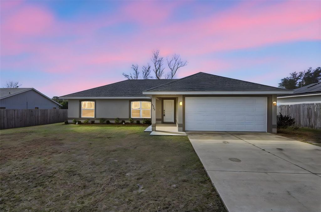 Photo of 2928 Devonshire Street, Deltona, FL 32738 (MLS # V4947470)