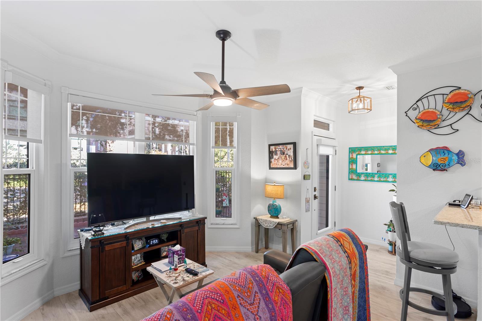 HUNTINGTON TWNHMS THE - Residential