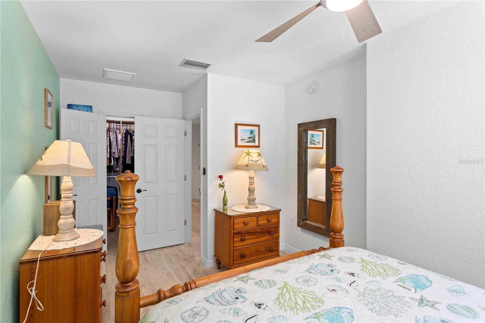 HUNTINGTON TWNHMS THE - Residential