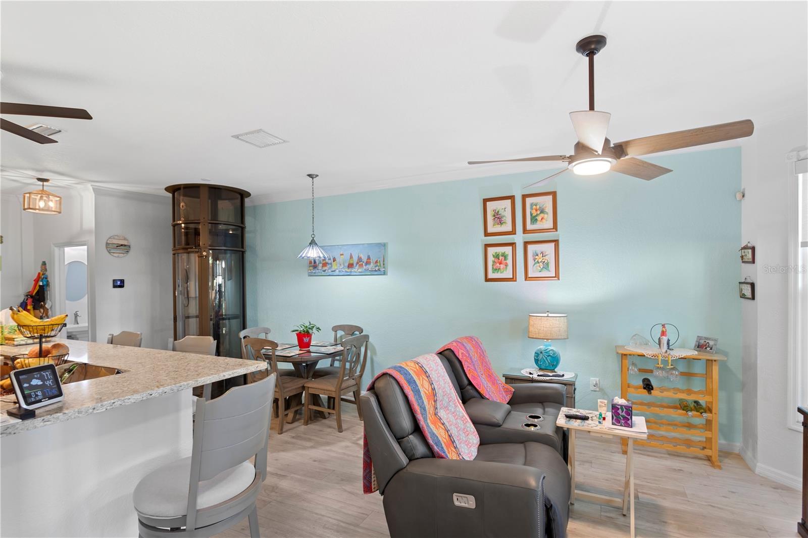 HUNTINGTON TWNHMS THE - Residential