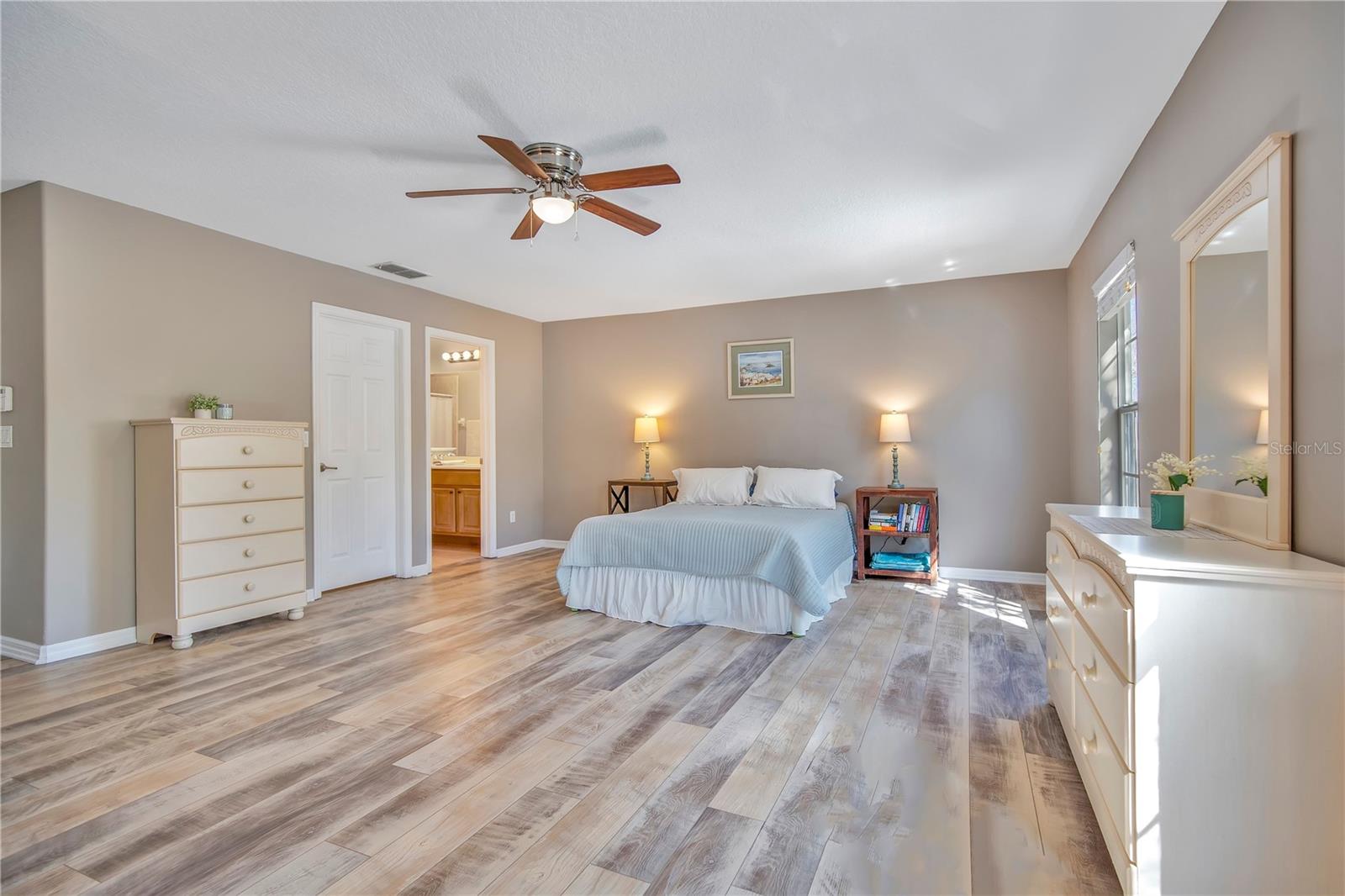 WALDEN CHASE - Residential