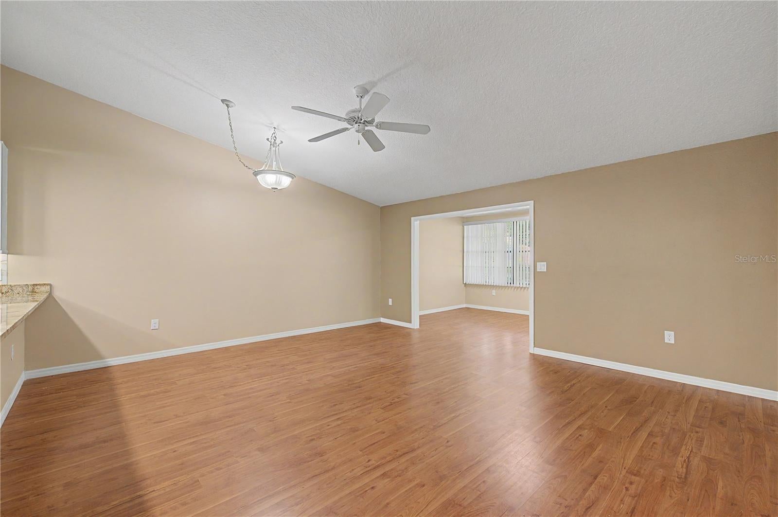 1302 GOLFVIEW DRIVE