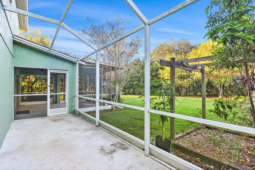 FISHHAWK RANCH PH 2 PRCL - Residential Lease