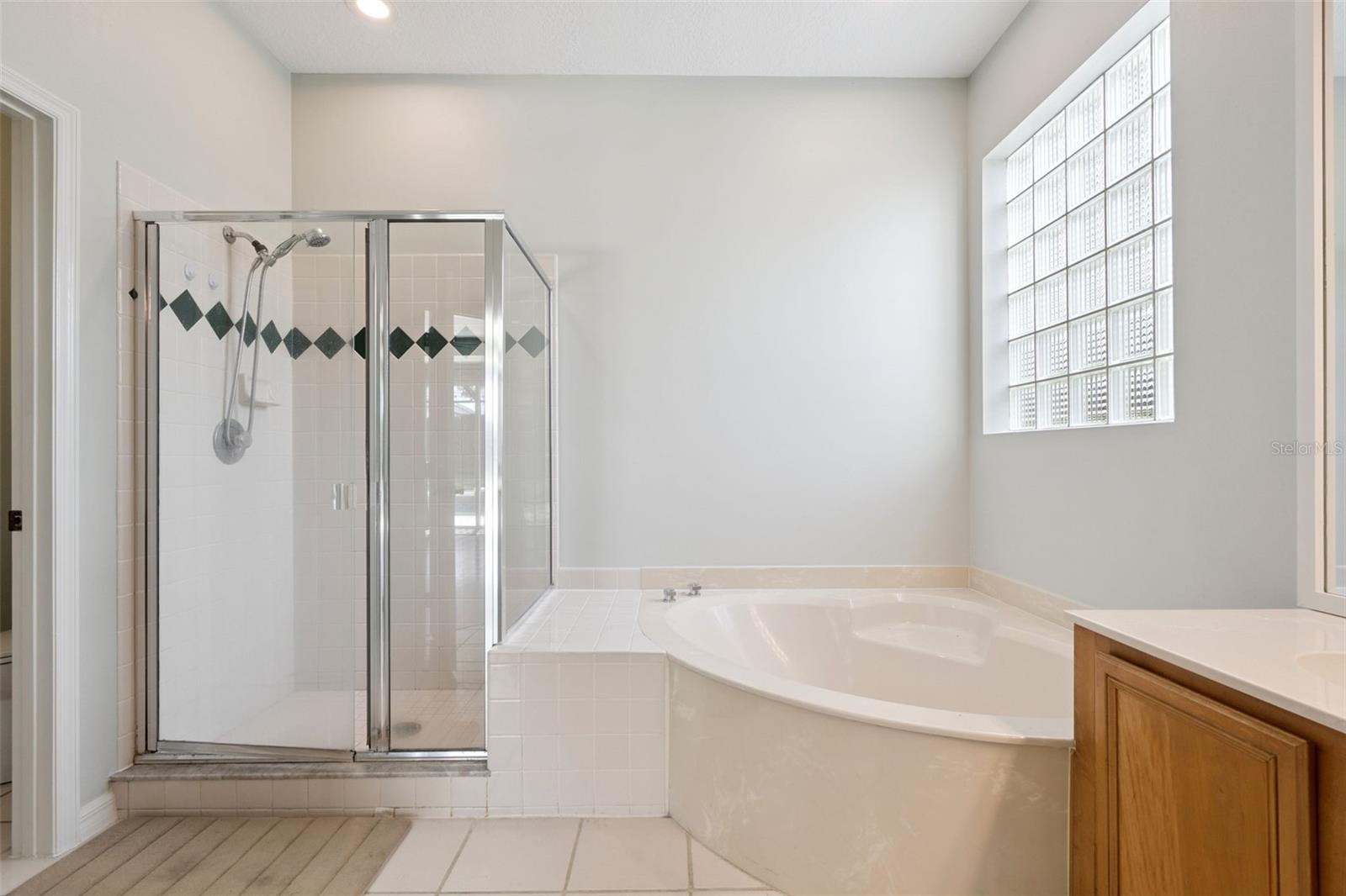 PORTER PLACE - Residential