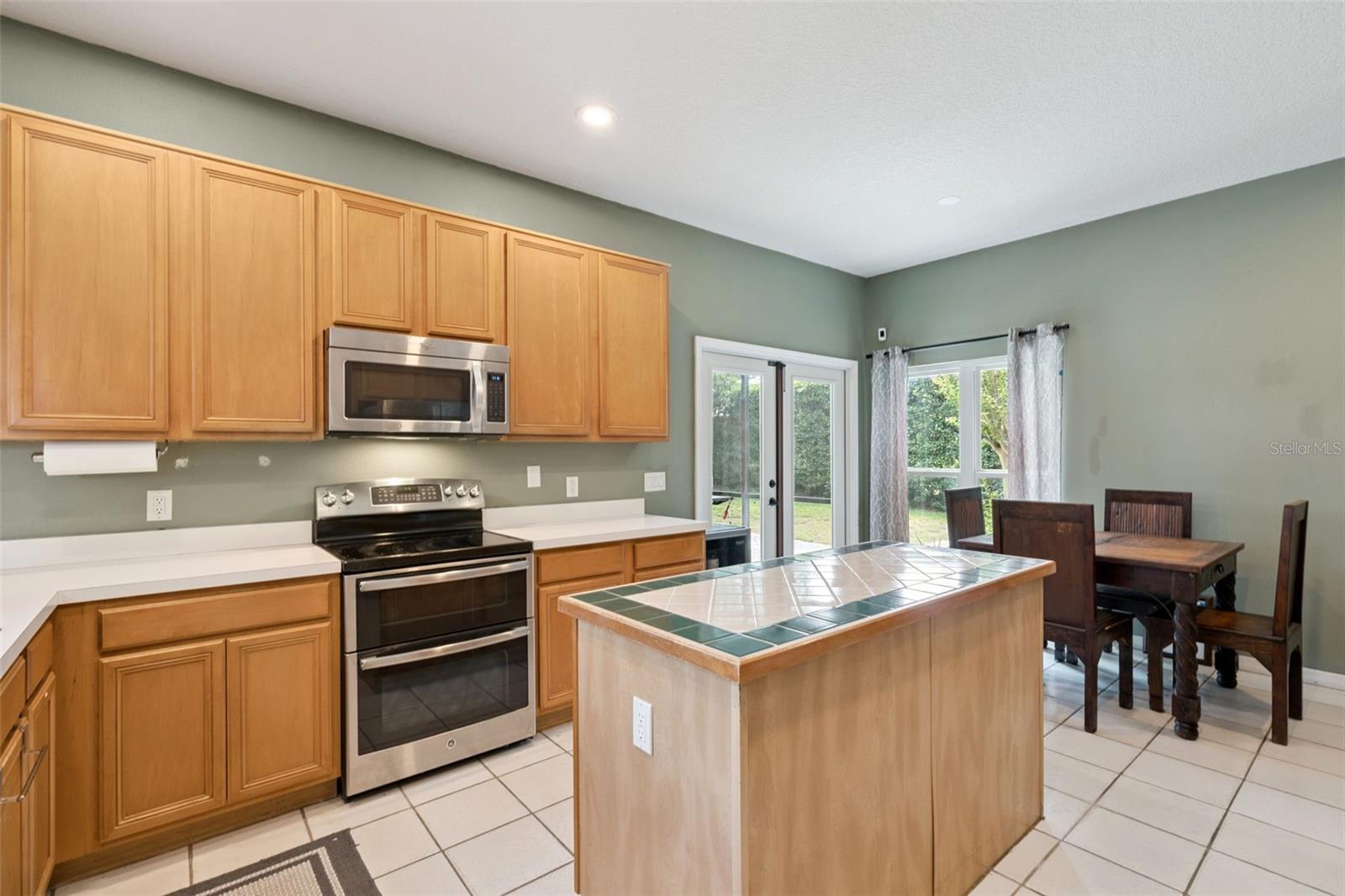 PORTER PLACE - Residential