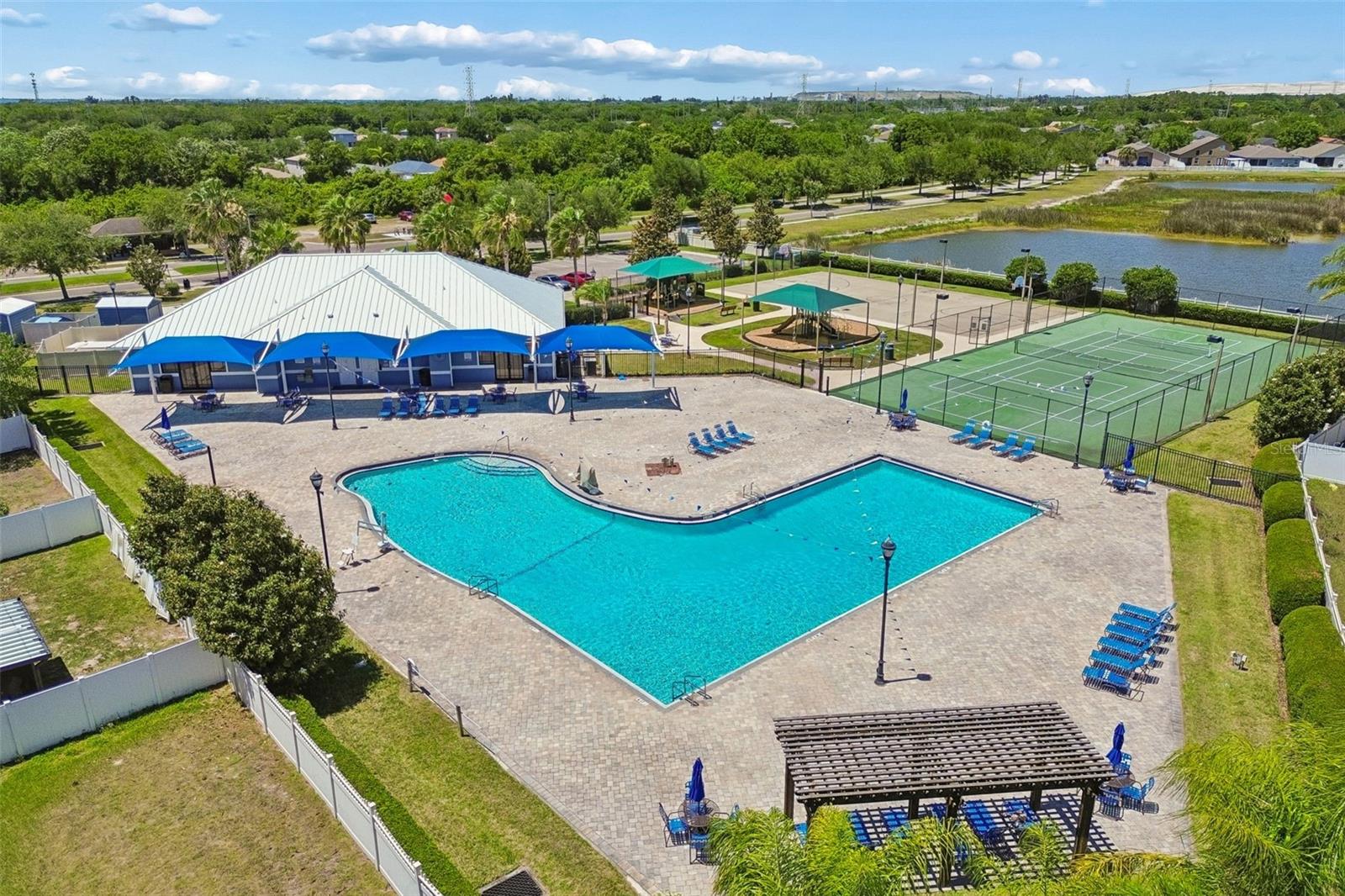 CARRIAGE PTE SOUTH PH 2C 2 - Residential