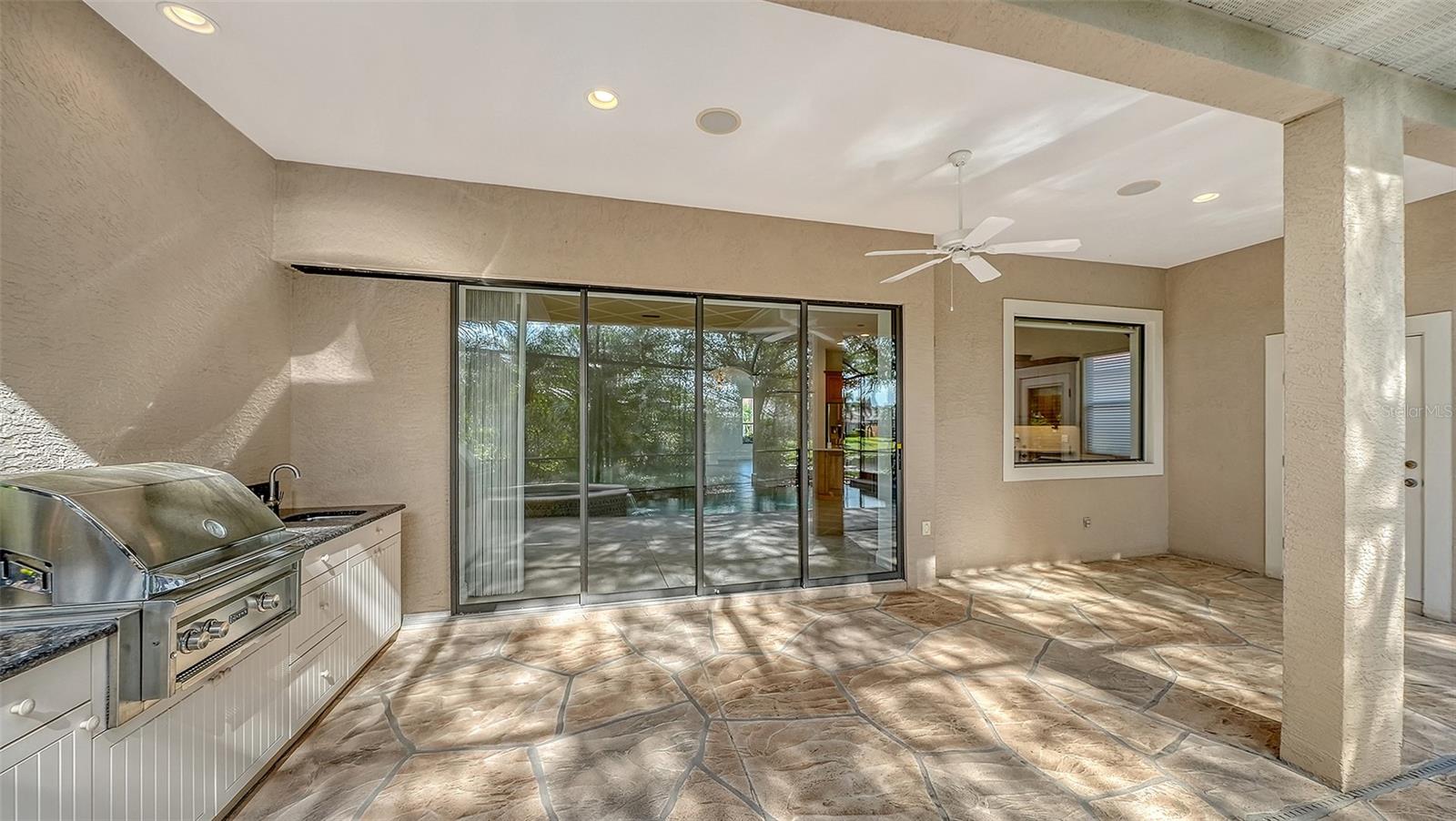 LAKEWOOD RANCH COUNTRY CLUB - Residential