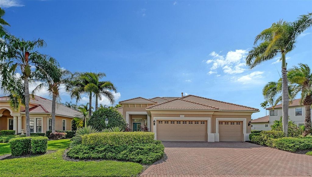 Photo of 13911 Siena Loop, Lakewood Ranch, FL 34202 (MLS # A4678185)