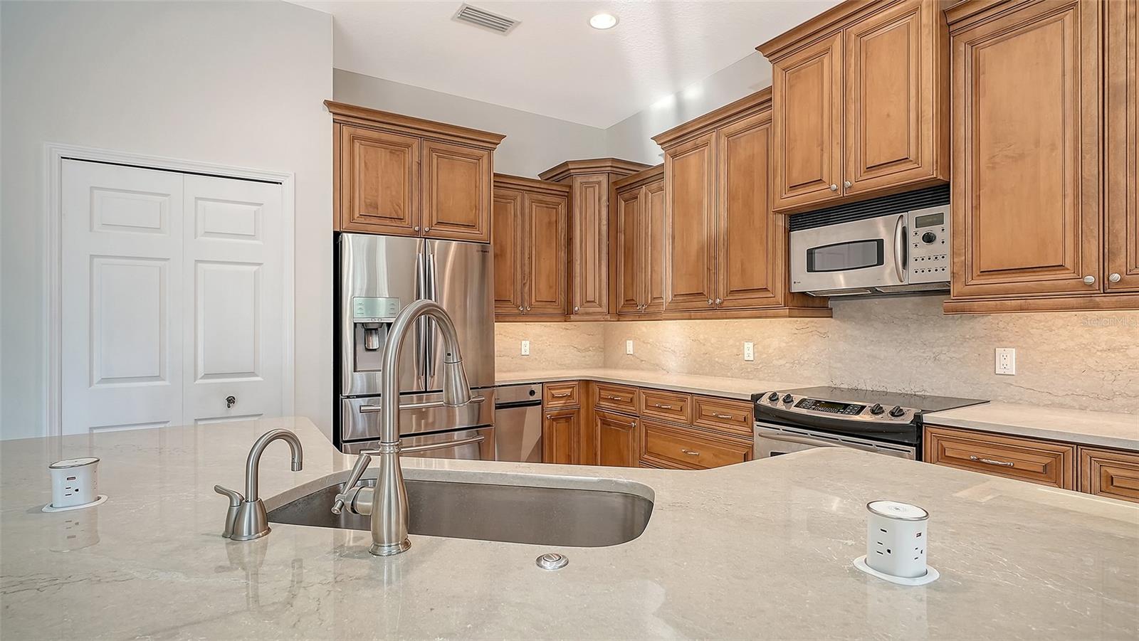 LAKEWOOD RANCH COUNTRY CLUB - Residential