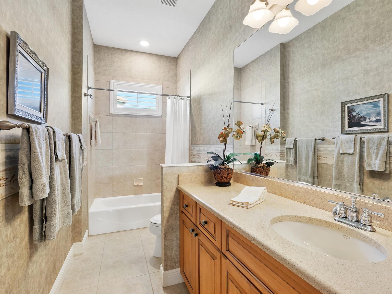 LAKEWOOD RANCH COUNTRY CLUB - Residential