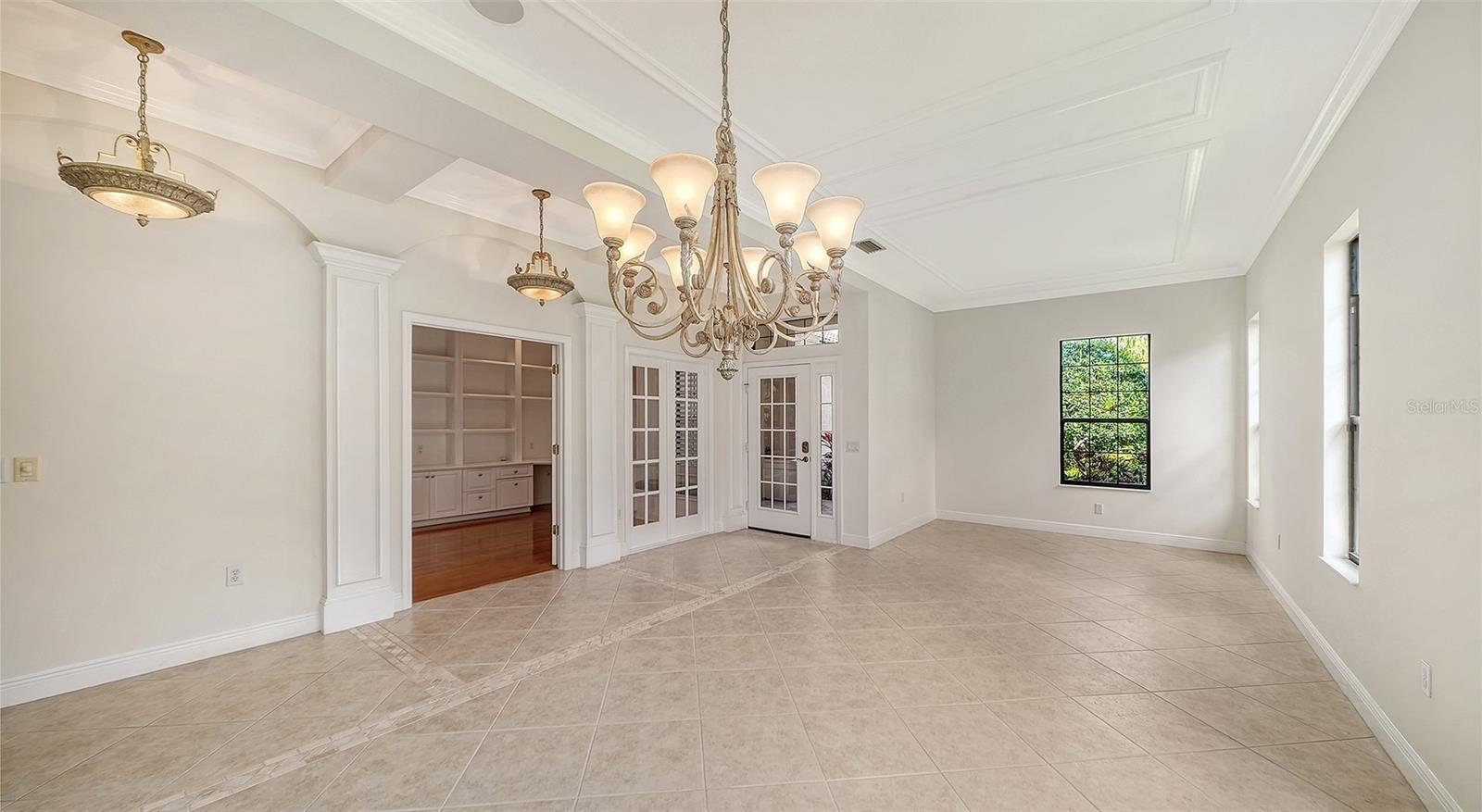 LAKEWOOD RANCH COUNTRY CLUB - Residential