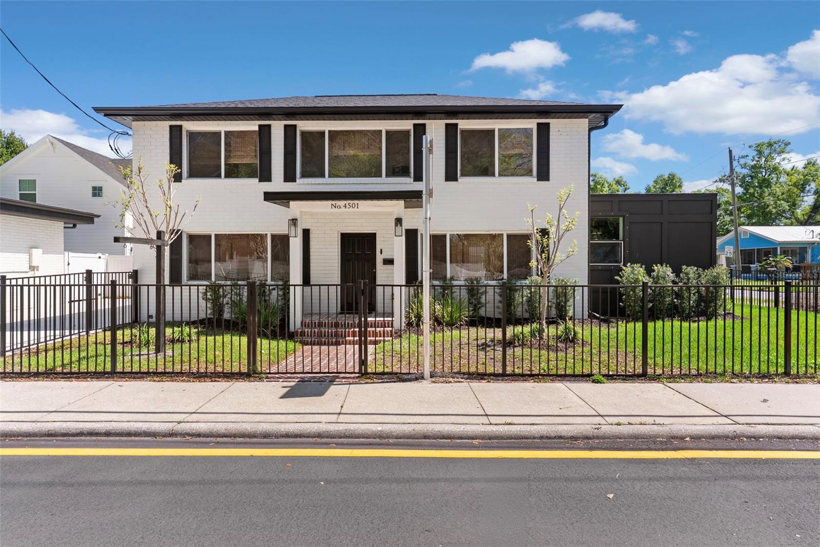 MEADOWBROOK - Residential