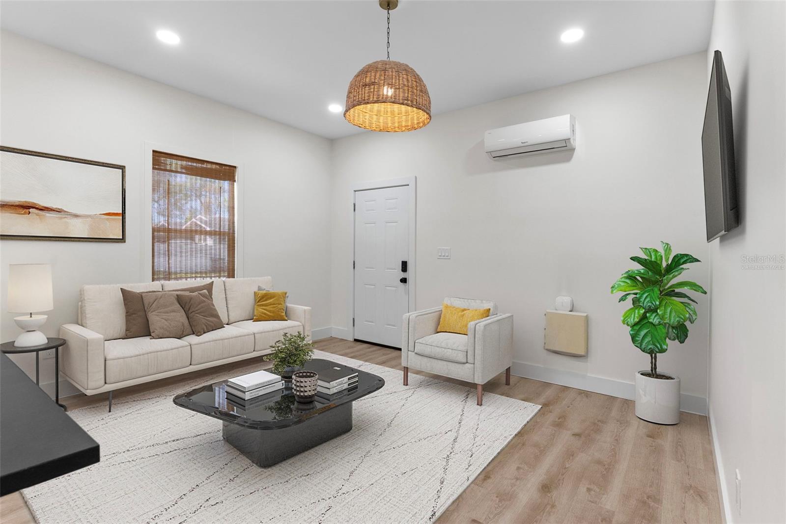 MEADOWBROOK - Residential