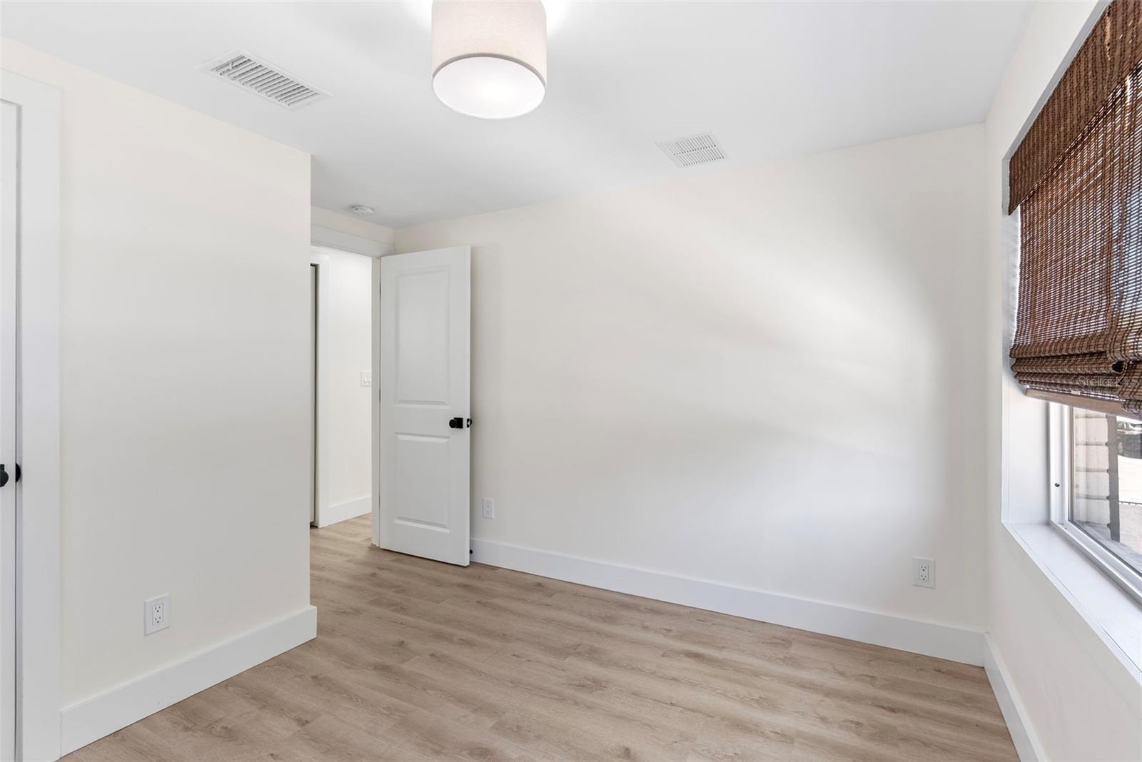 MEADOWBROOK - Residential