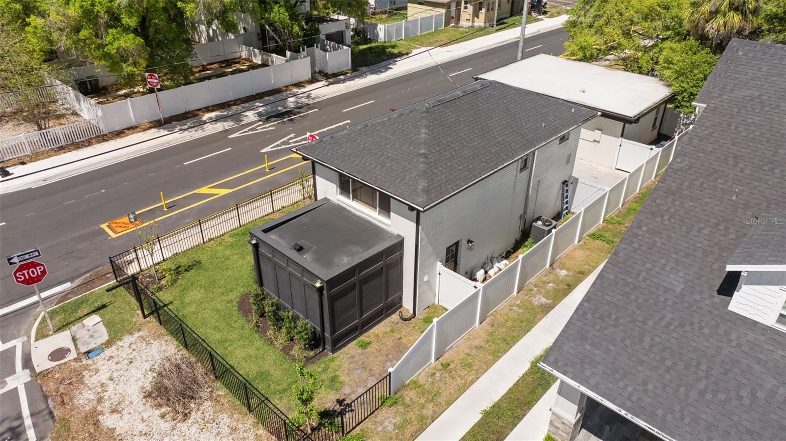 MEADOWBROOK - Residential