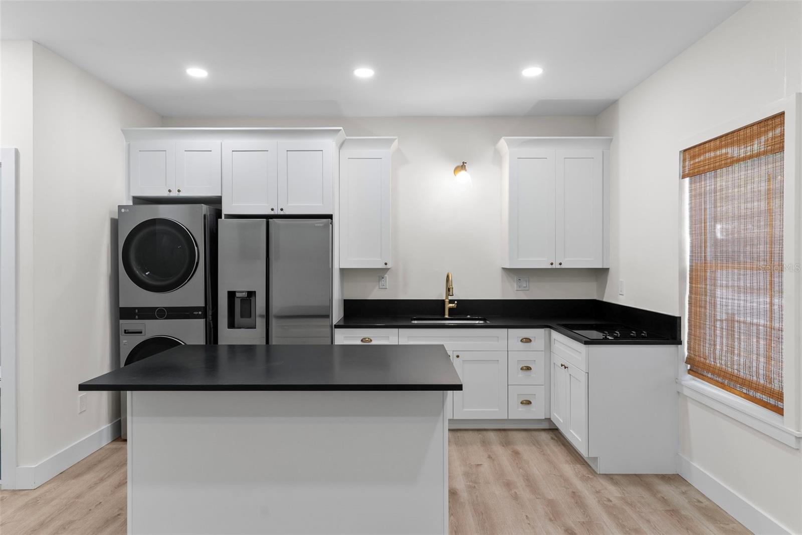 MEADOWBROOK - Residential