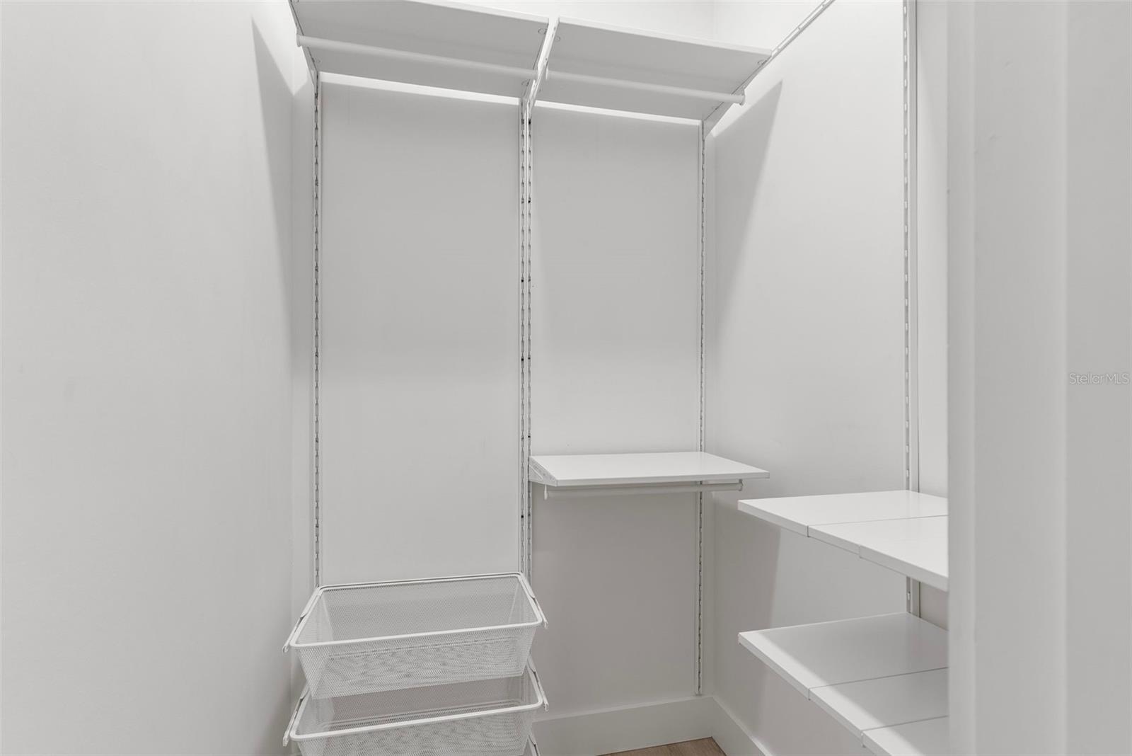 MEADOWBROOK - Residential