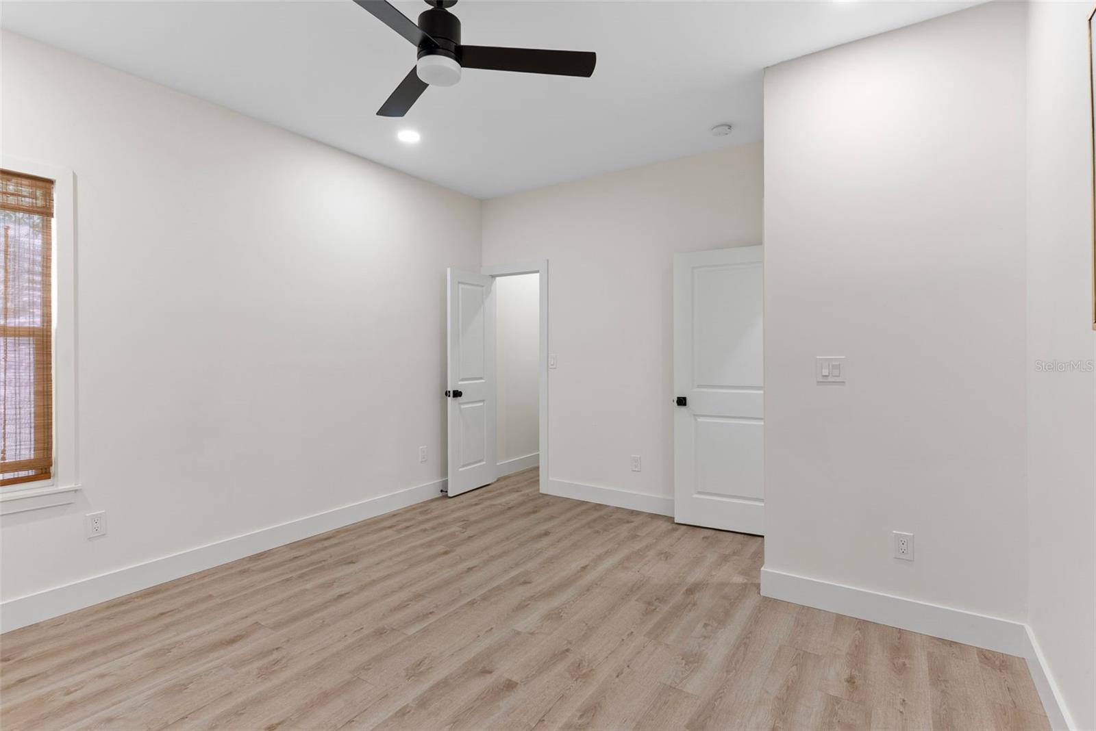 MEADOWBROOK - Residential