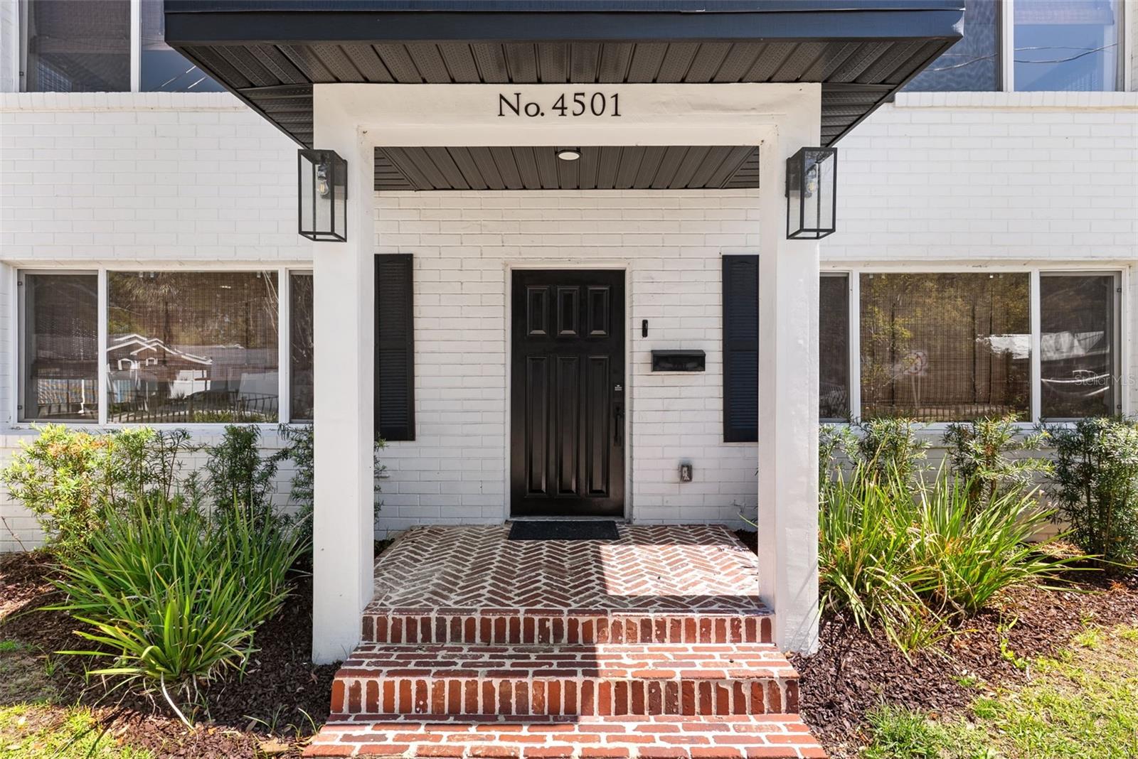 MEADOWBROOK - Residential