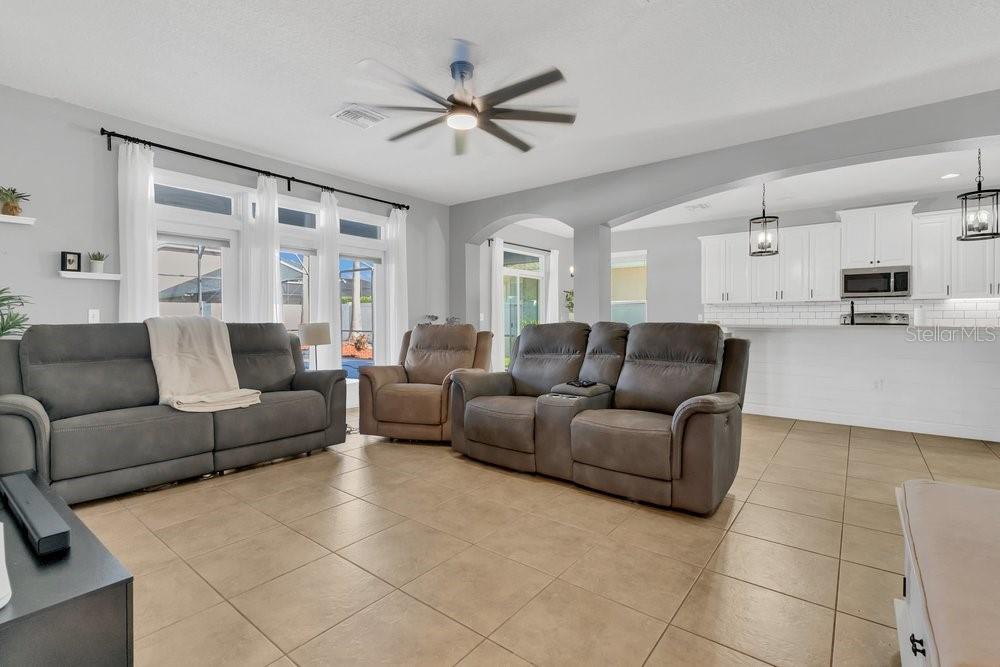 PRESERVE AT BLACK HAMMOCK REP - Residential