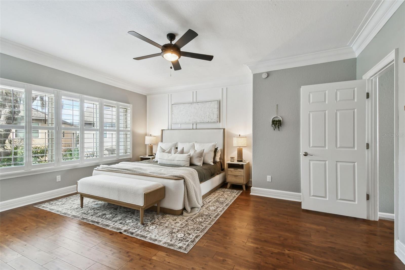 TIFFANY OAKS LAKESIDE CONDO - Residential