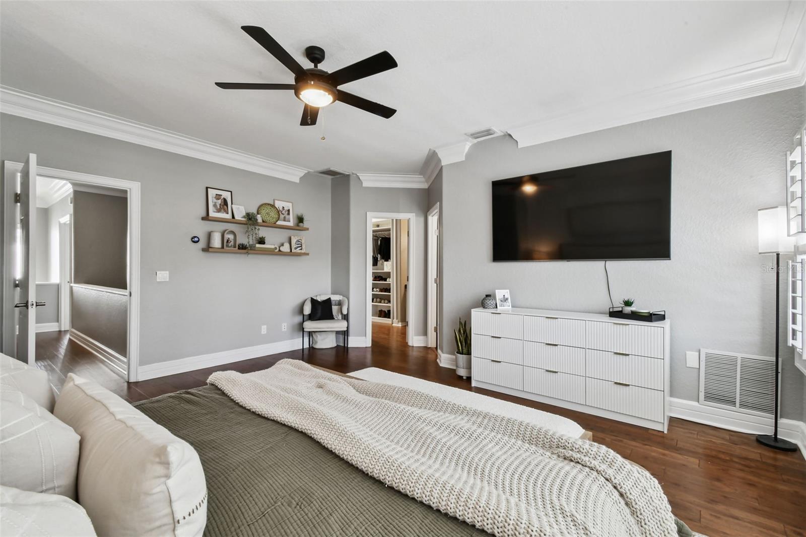 TIFFANY OAKS LAKESIDE CONDO - Residential