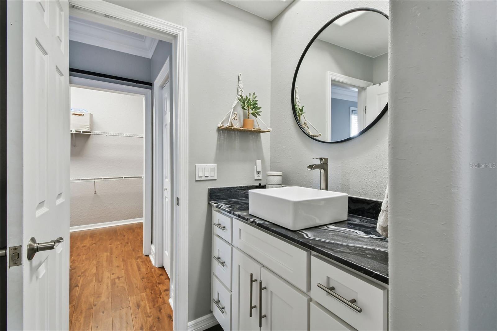 TIFFANY OAKS LAKESIDE CONDO - Residential