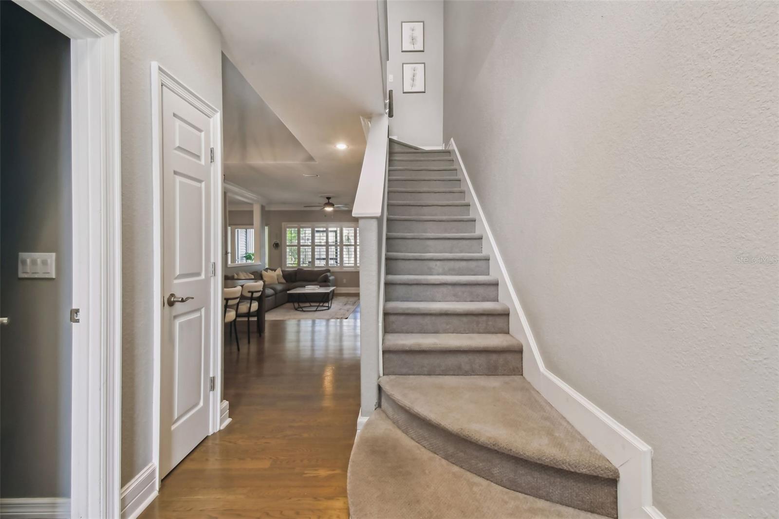 TIFFANY OAKS LAKESIDE CONDO - Residential
