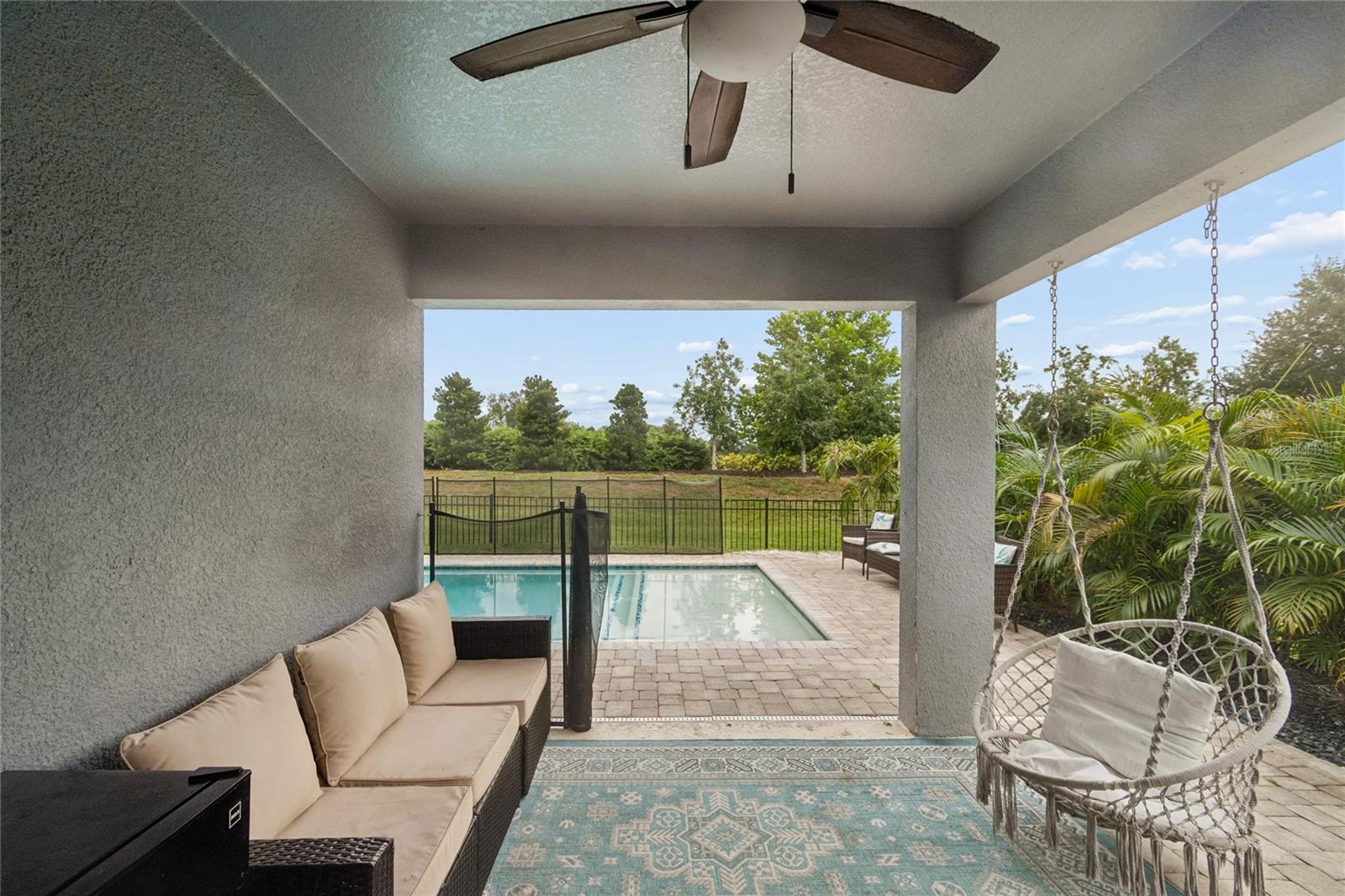 9047 ROYAL RIVER CIRCLE