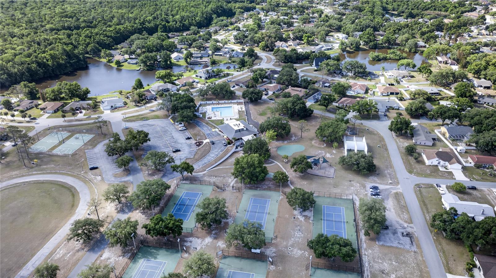 LAKE PADGETT ESTATES EAST - Residential