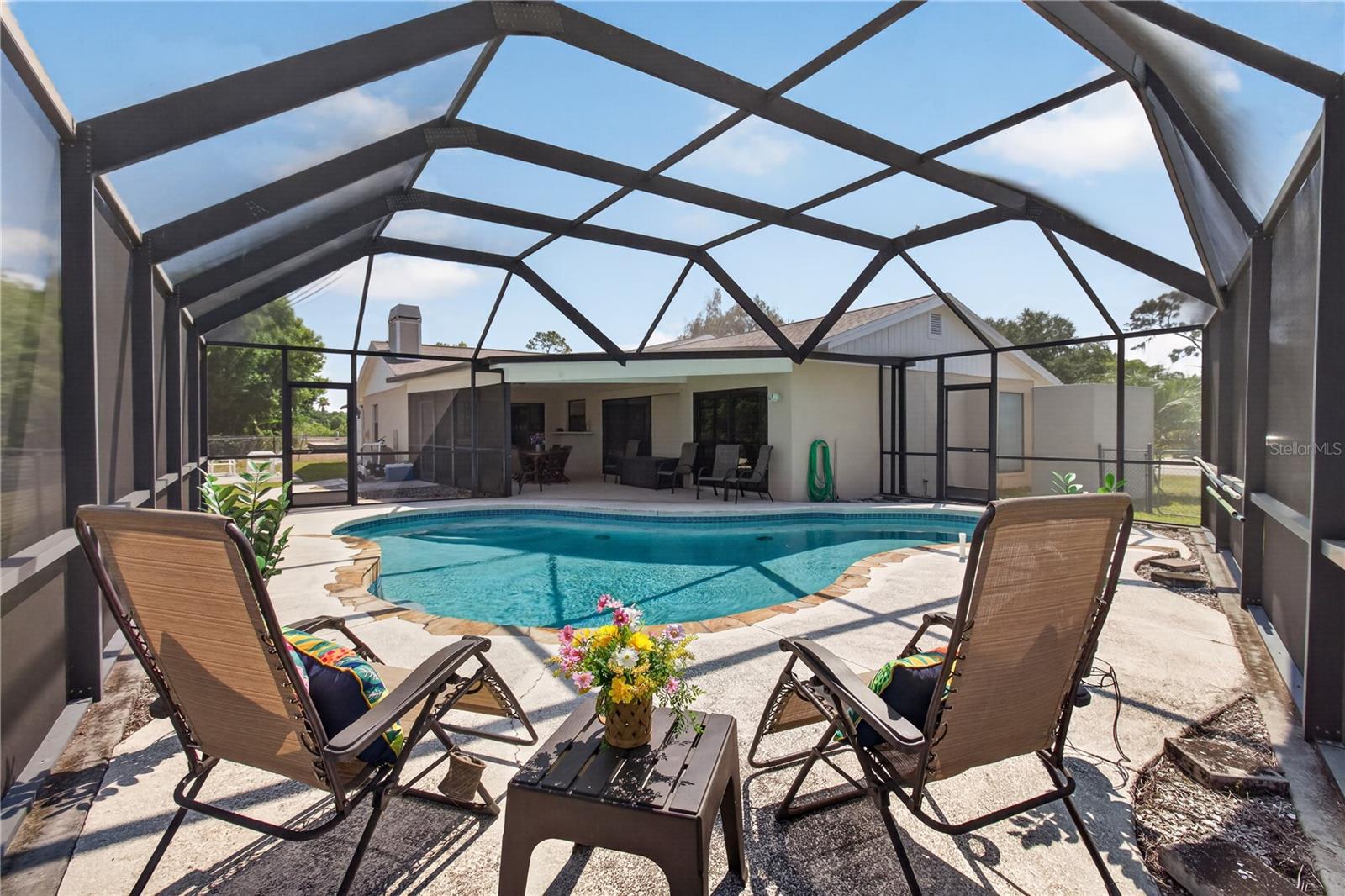 LAKE PADGETT ESTATES EAST - Residential