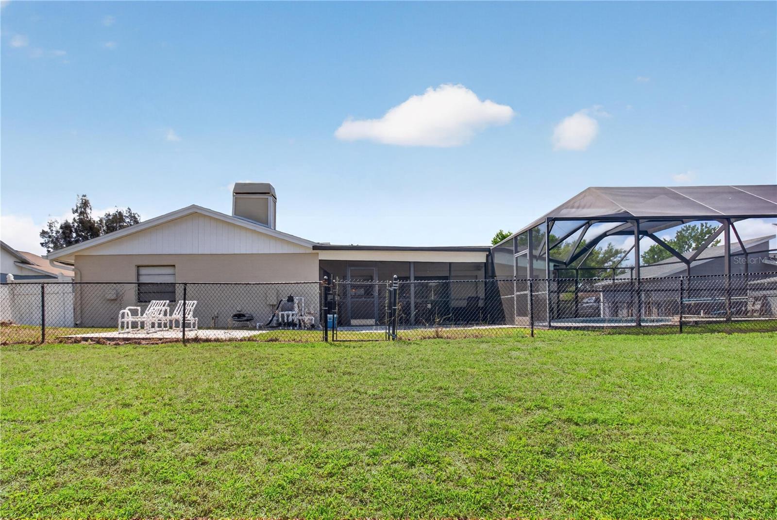 LAKE PADGETT ESTATES EAST - Residential